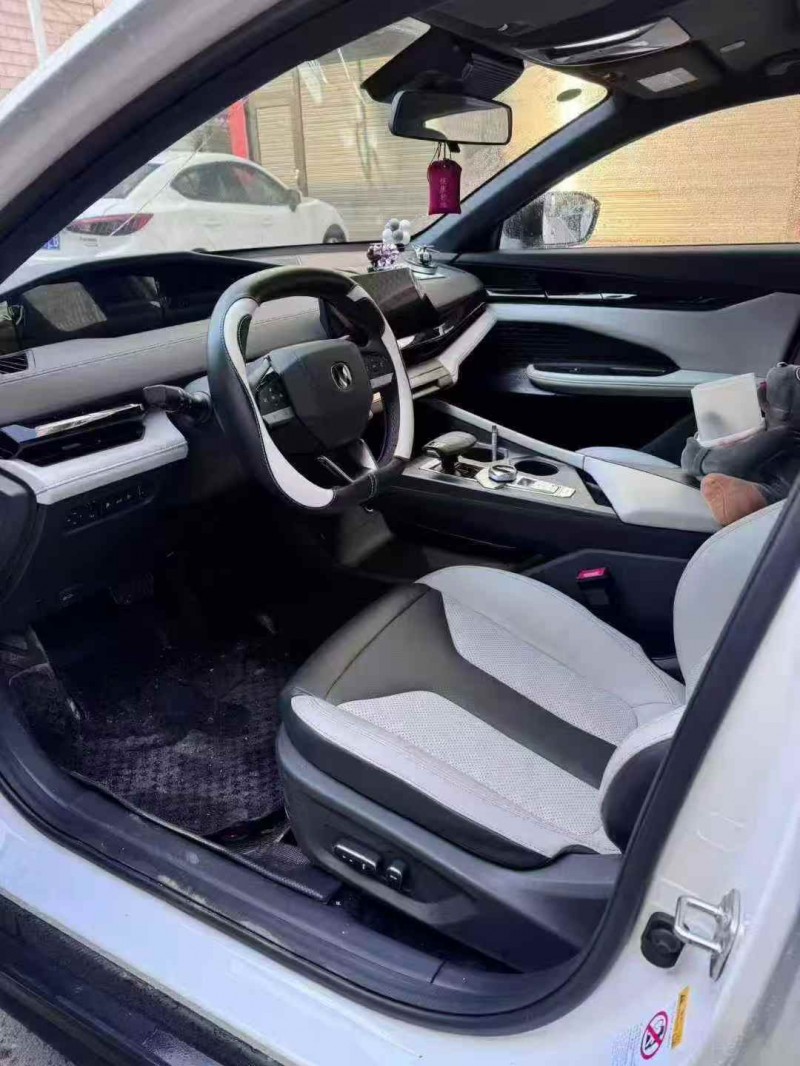 岳阳25年长安汽车UNI4