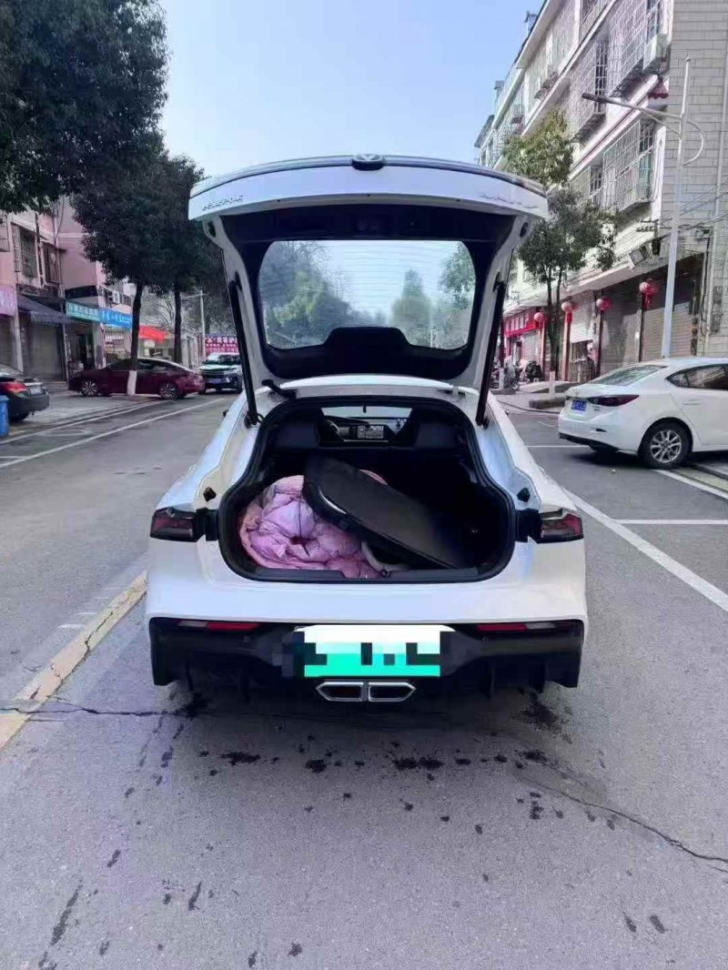 岳阳25年长安汽车UNI9