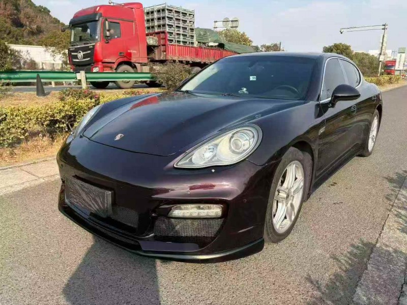 湖州13年保时捷帕拉梅拉2