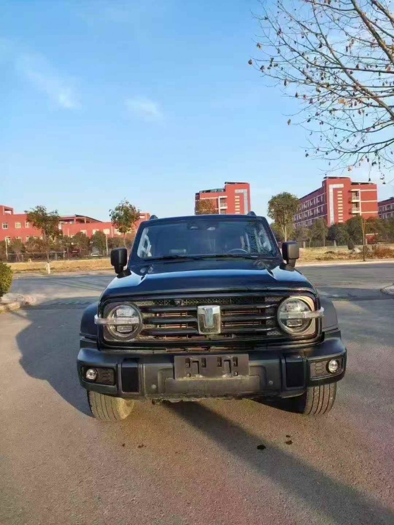 新乡23年长城汽车坦克1