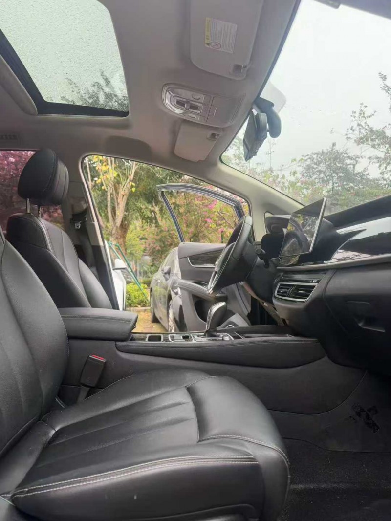 东莞20年比亚迪宋MAX6