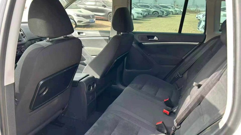 保定16年大众途观5