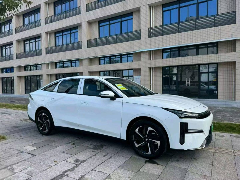 东莞25年吉利银河3