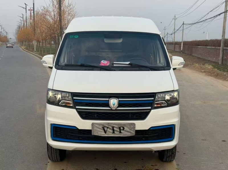 新乡23年华晨海狮1