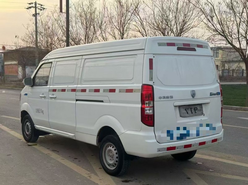 新乡23年华晨海狮7