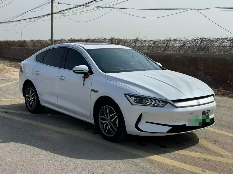 新乡23年比亚迪秦2