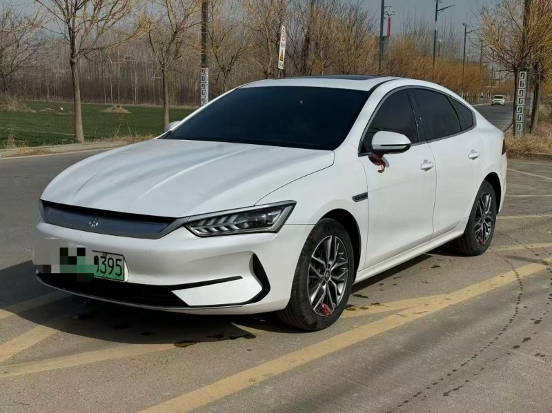 新乡23年比亚迪秦3