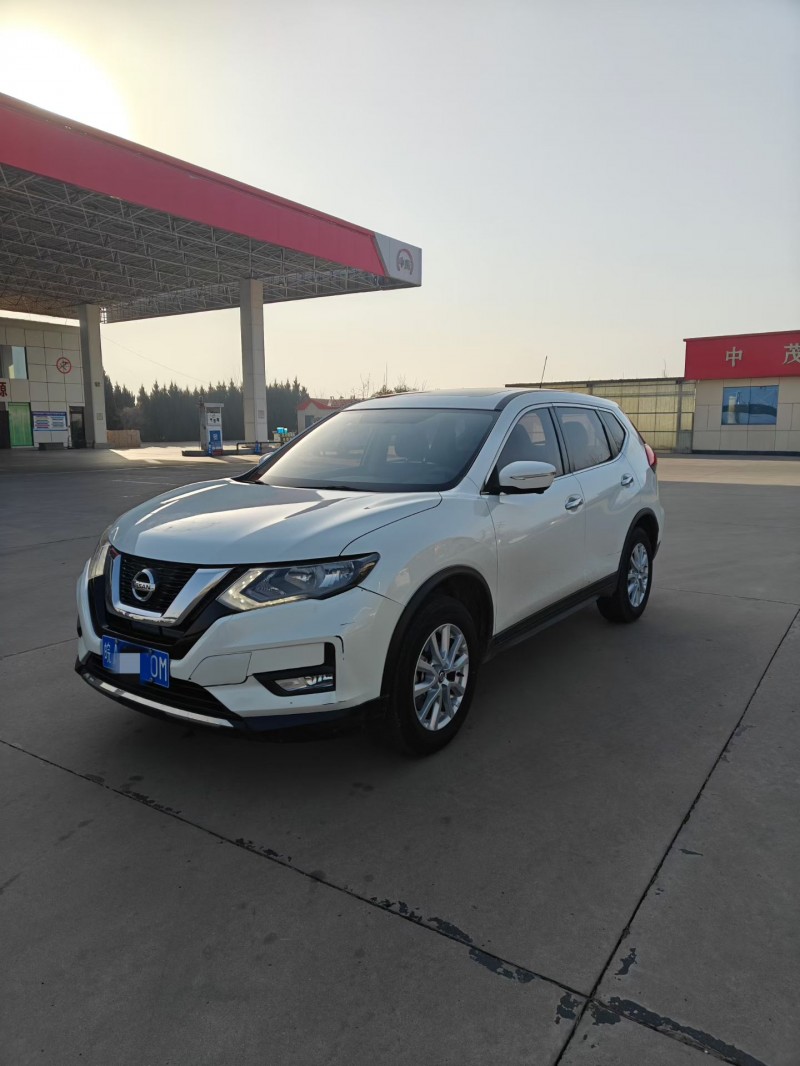 石家庄18年日产奇骏2