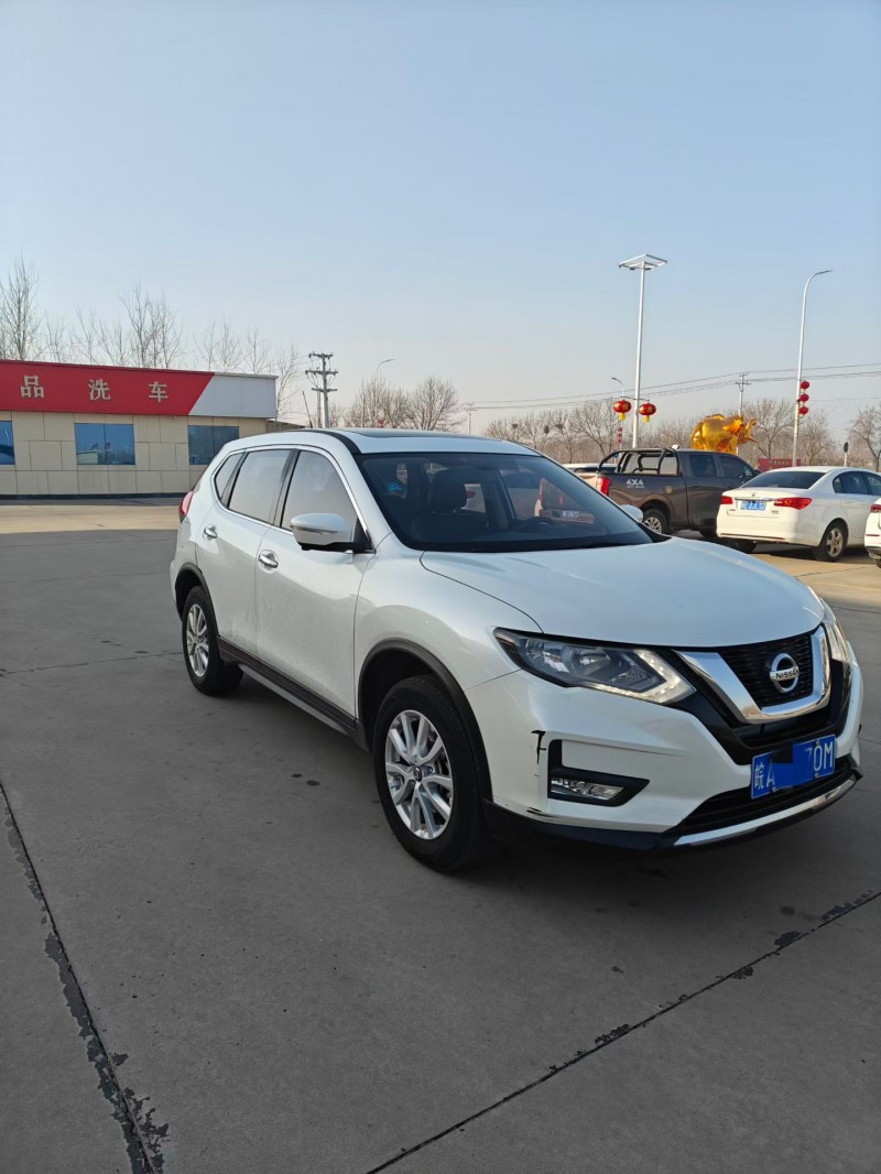 石家庄18年日产奇骏4