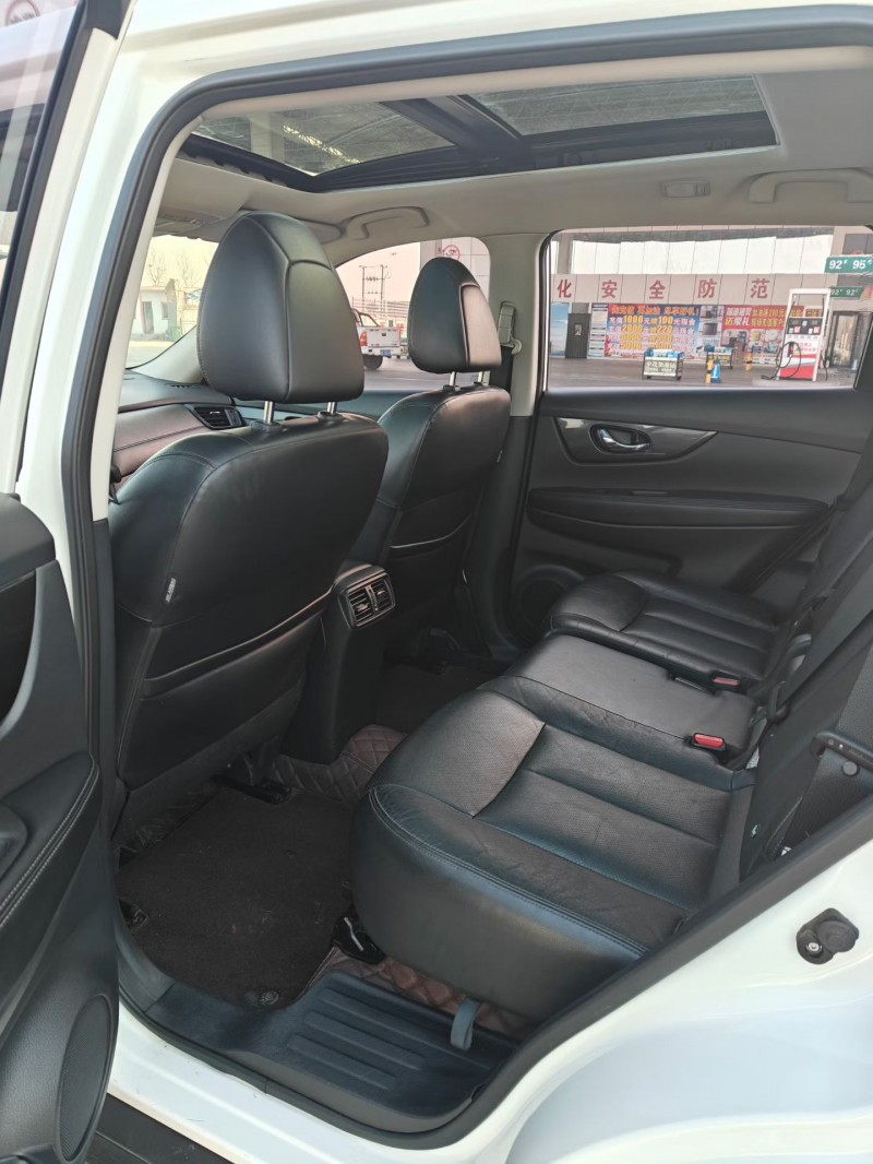石家庄18年日产奇骏5