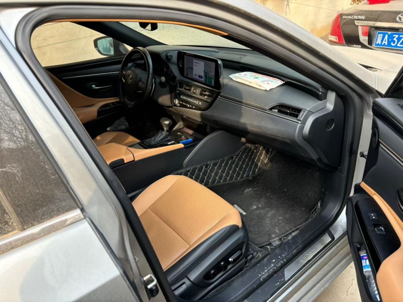 石家庄24年雷克萨斯ES5