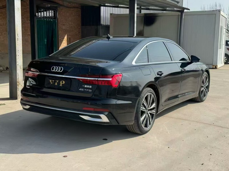 新乡23年奥迪A6L8