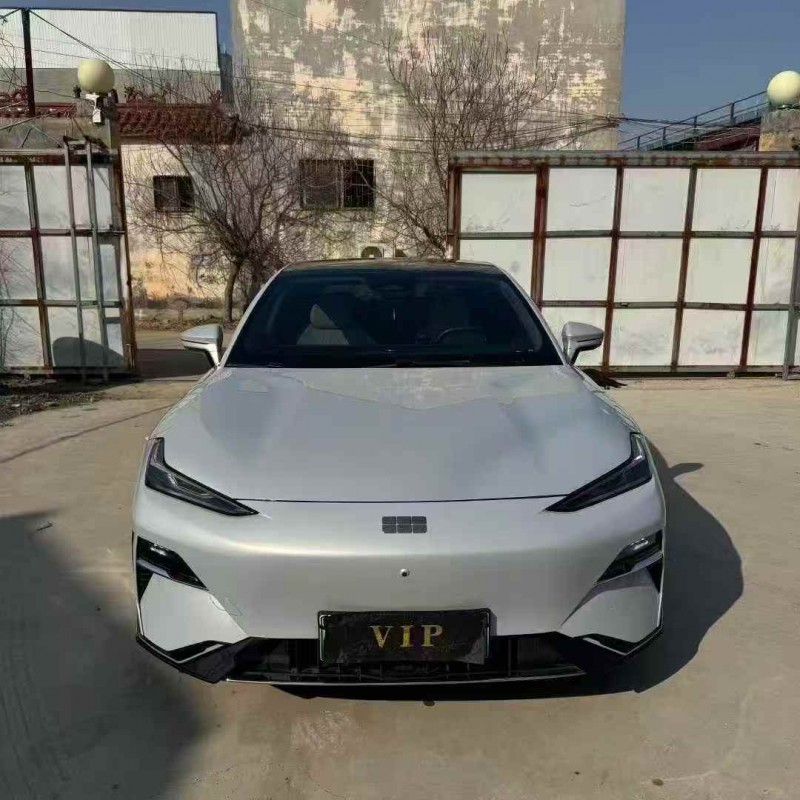 济宁24年吉利银河1