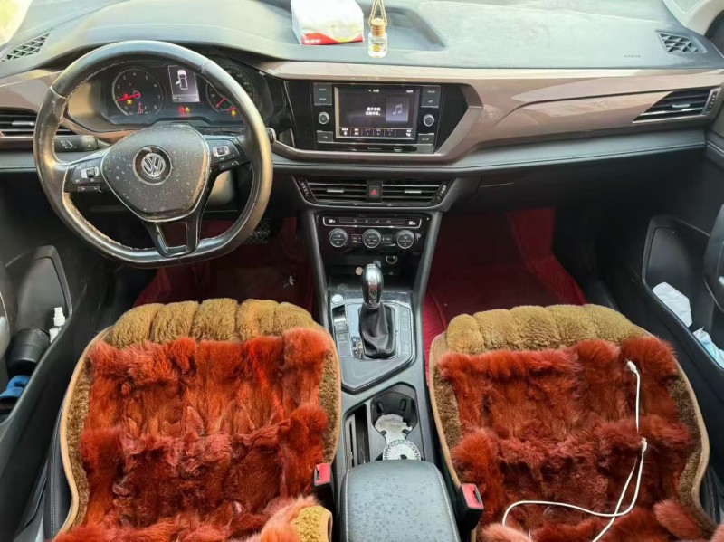 新乡20年大众探岳4