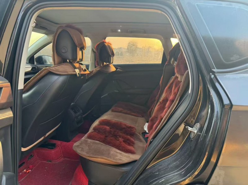 新乡20年大众探岳5