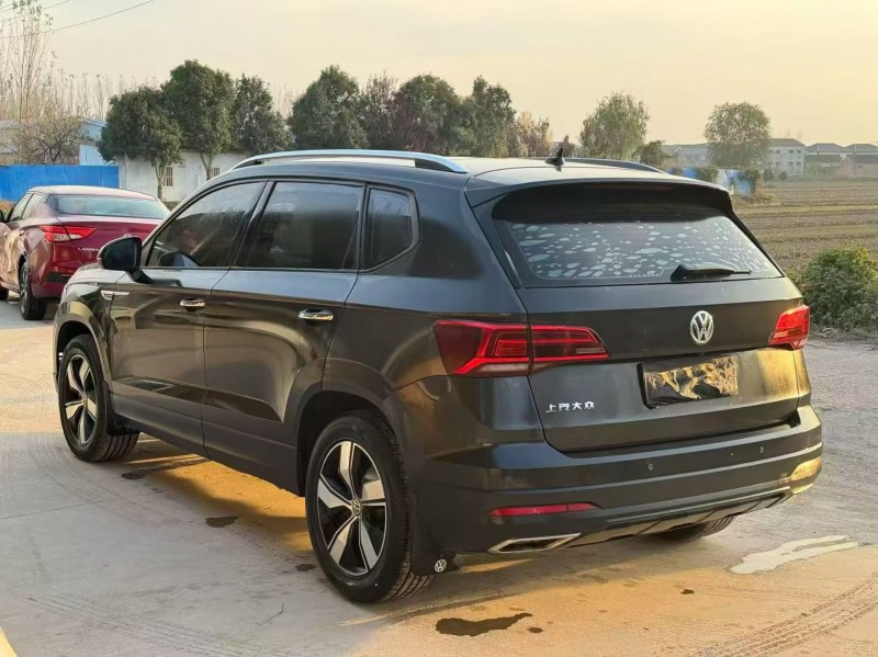 新乡20年大众探岳8