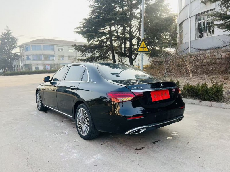 烟台20年奔驰E8