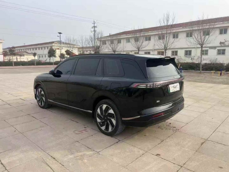 青岛25年东风奕派8