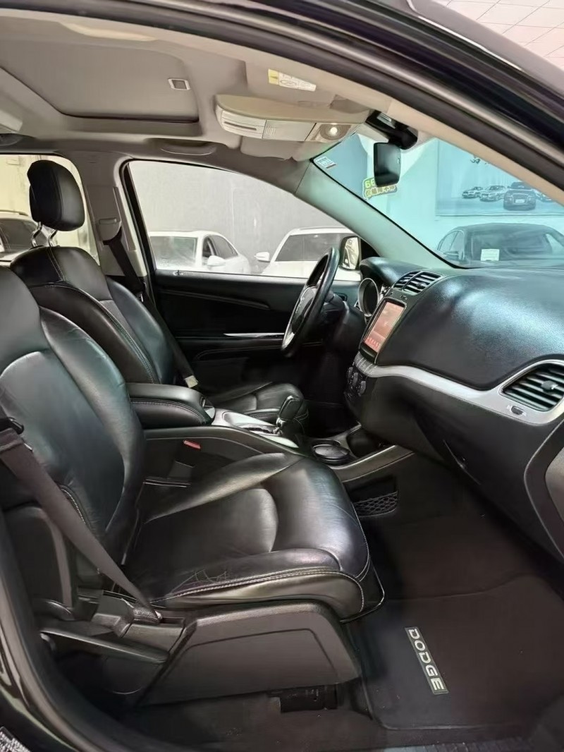 廊坊15年道奇酷威6