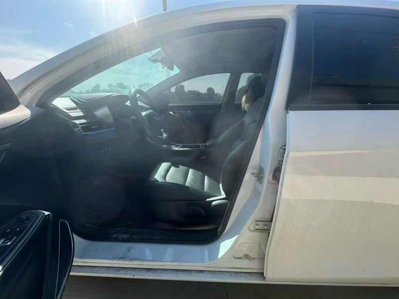 新乡21年吉利帝豪6