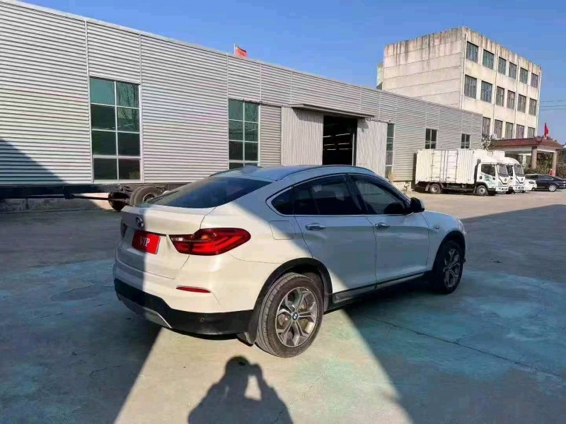 青岛16年宝马X48