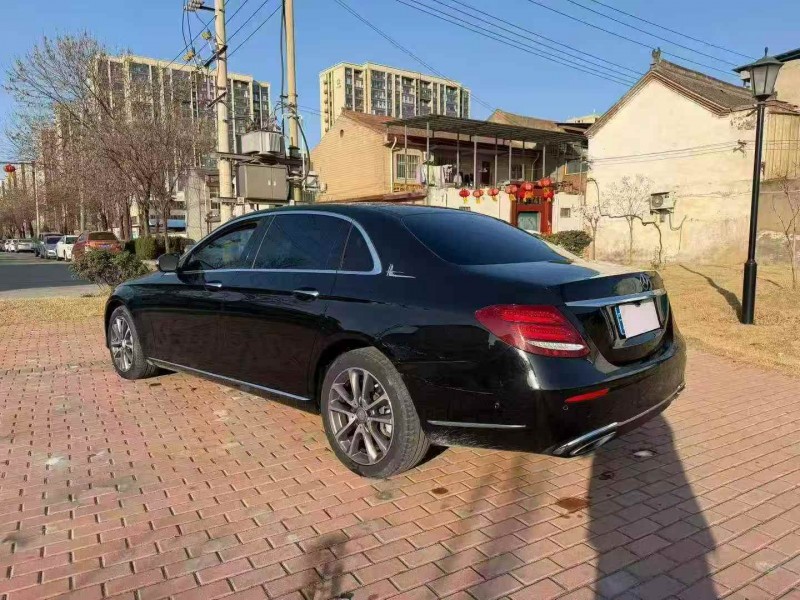 新乡17年奔驰E9