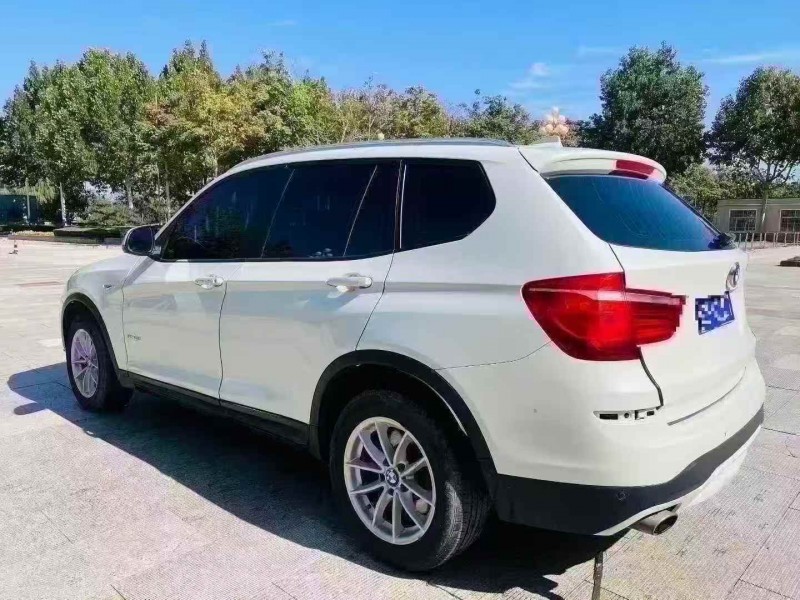东营16年宝马X38