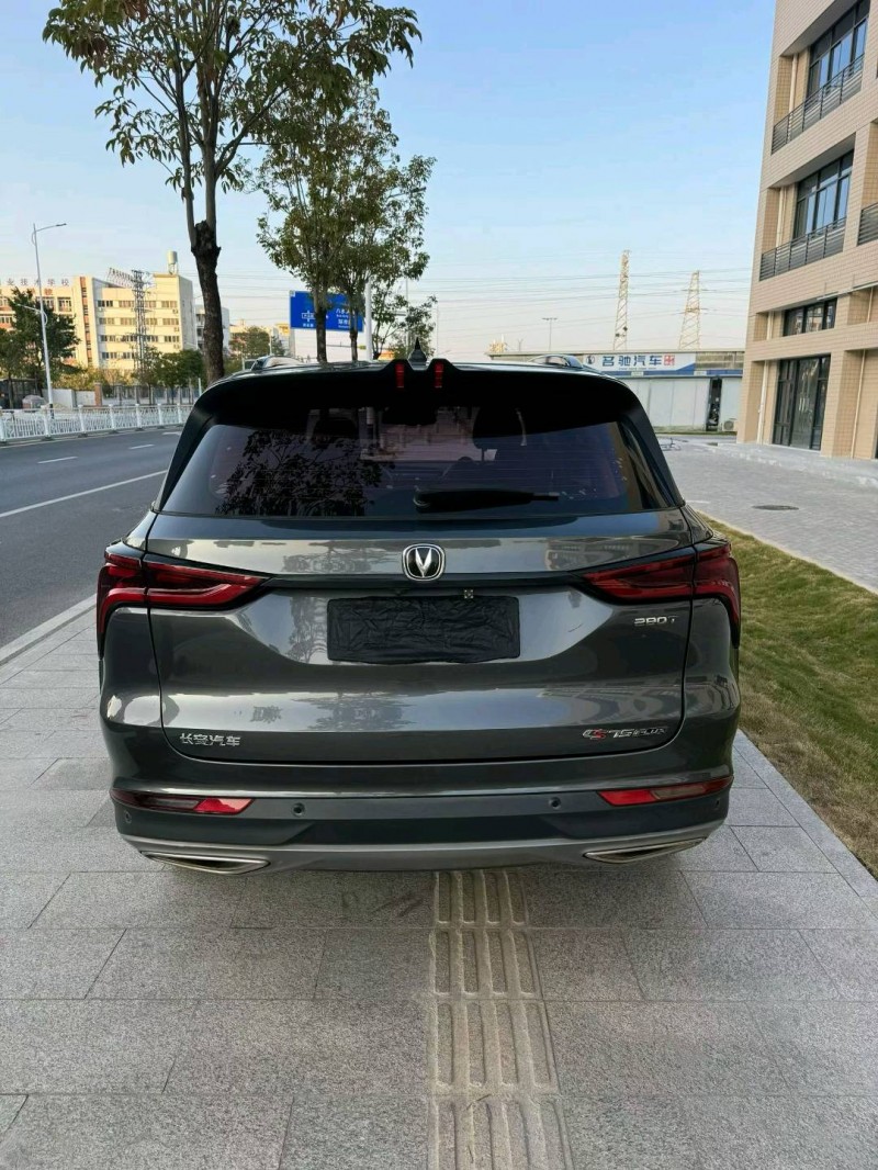 南昌21年长安汽车CS755