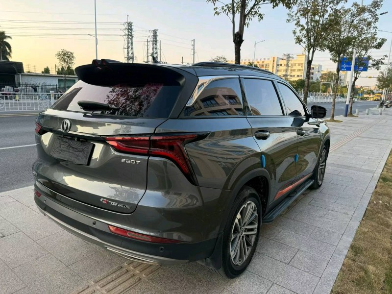 南昌21年长安汽车CS756