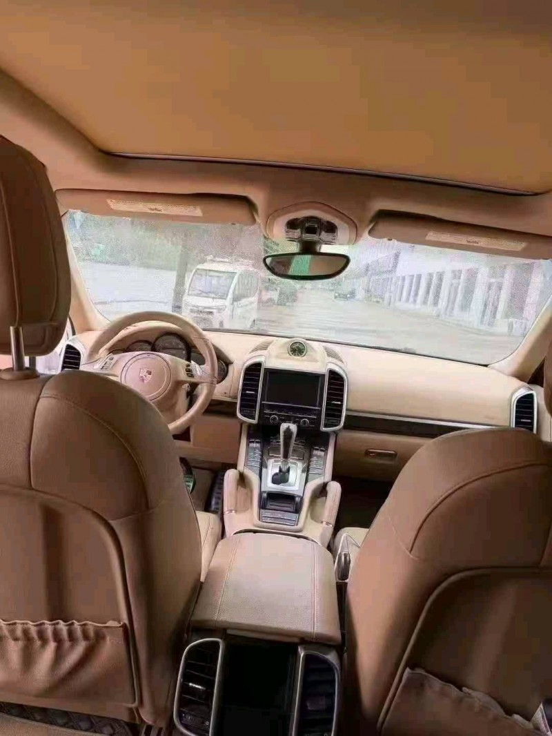 东营14年保时捷卡宴4