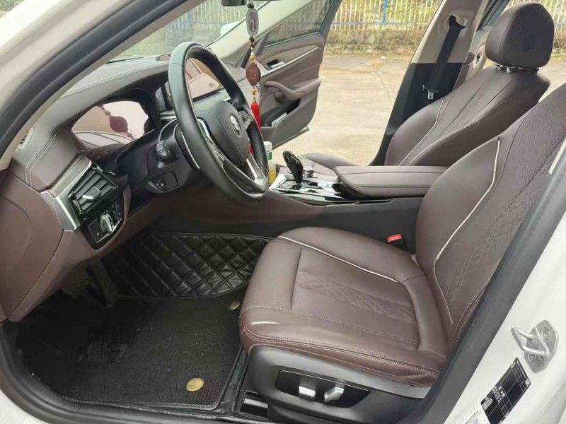 徐州21年宝马5系4