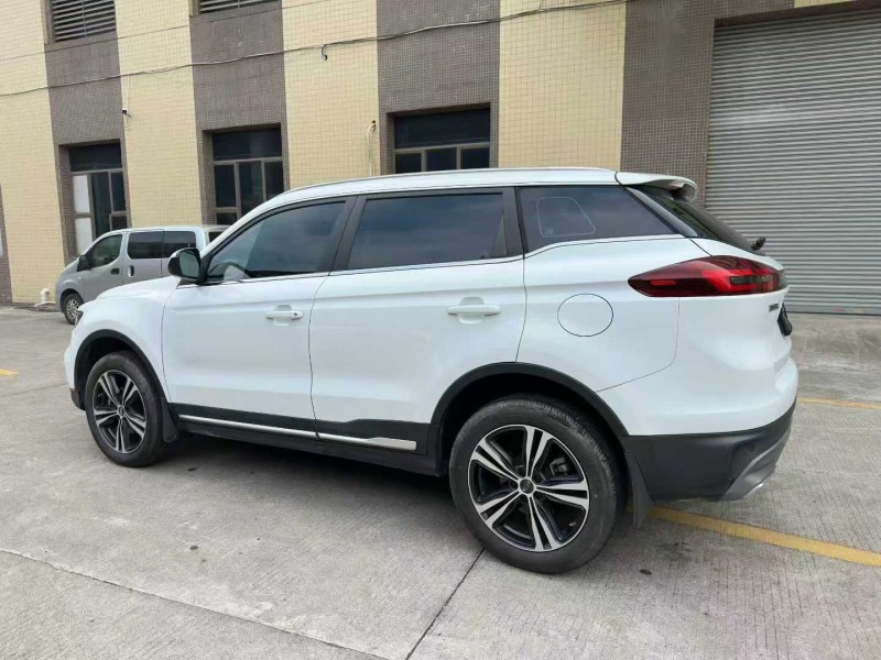 东莞22年吉利博越8