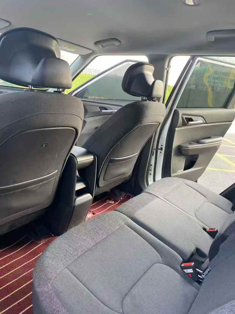 济宁25年起亚EV54