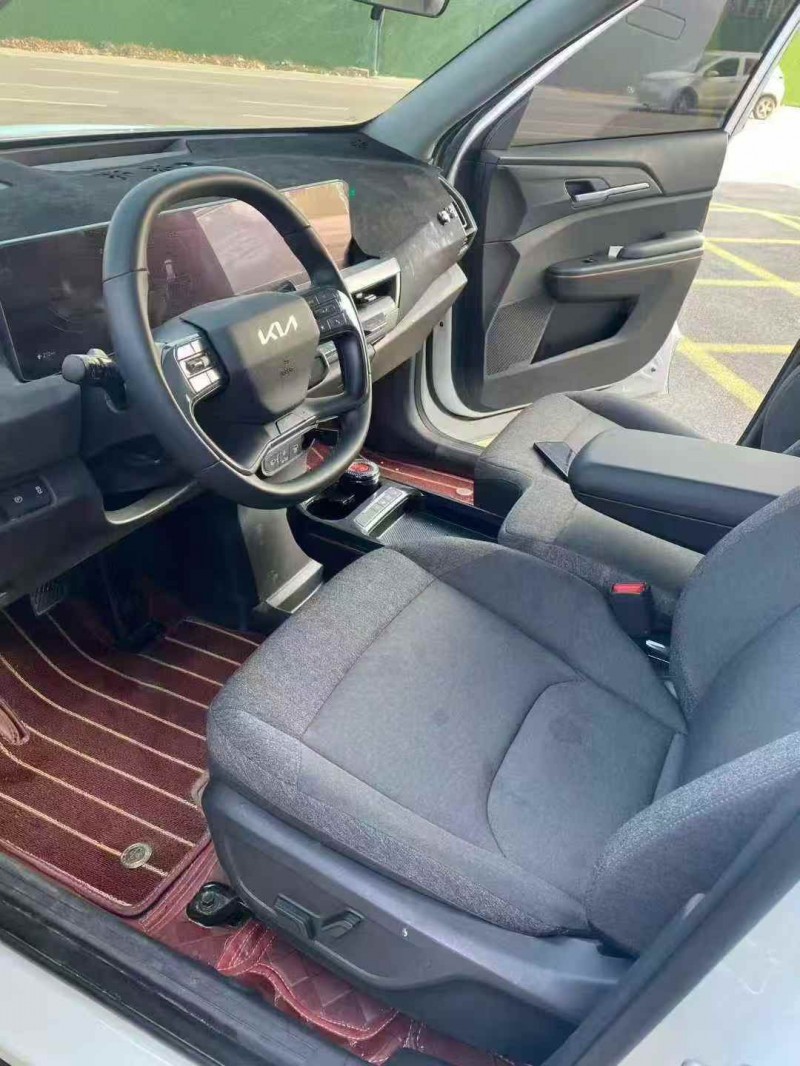 济宁25年起亚EV56