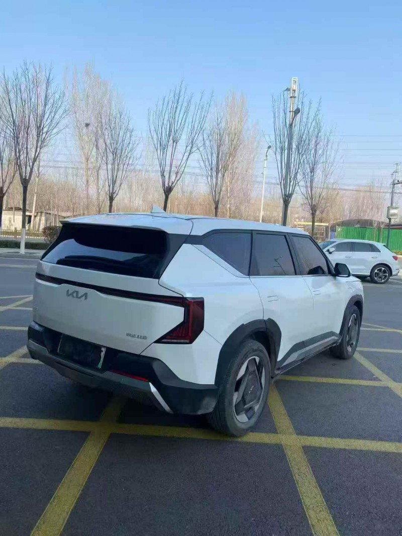 济宁25年起亚EV57