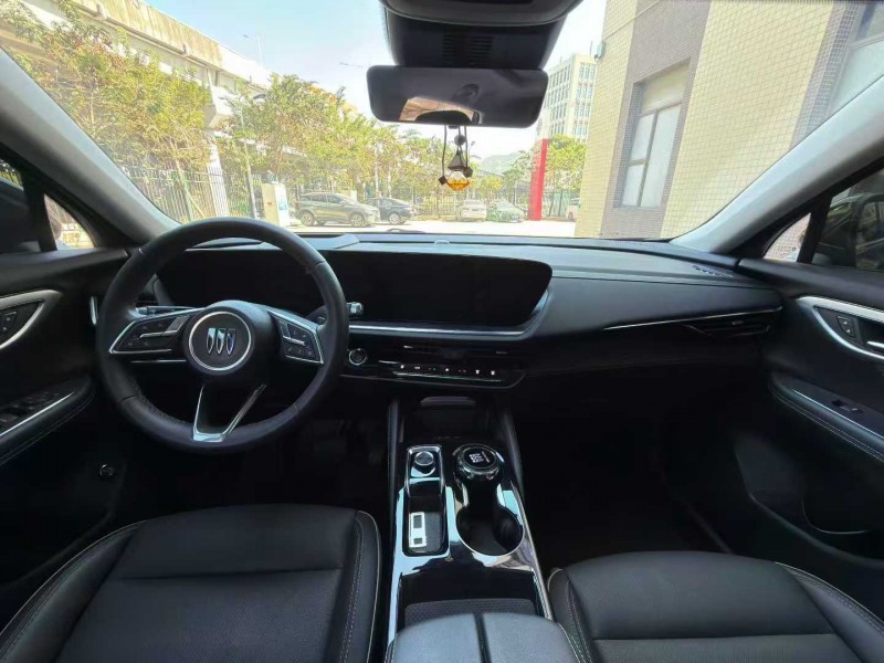 东莞24年别克昂科威5