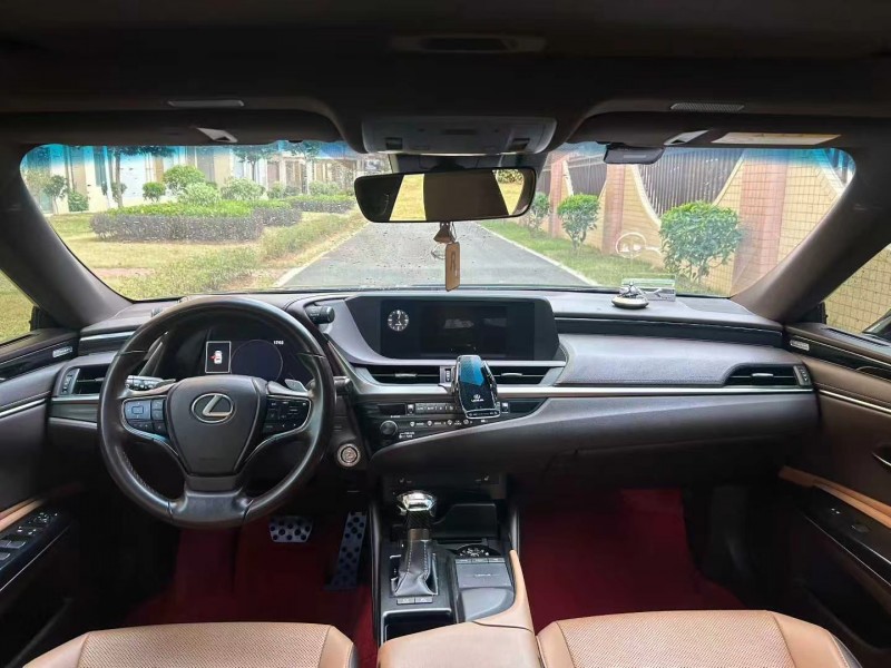 东莞23年雷克萨斯ES3