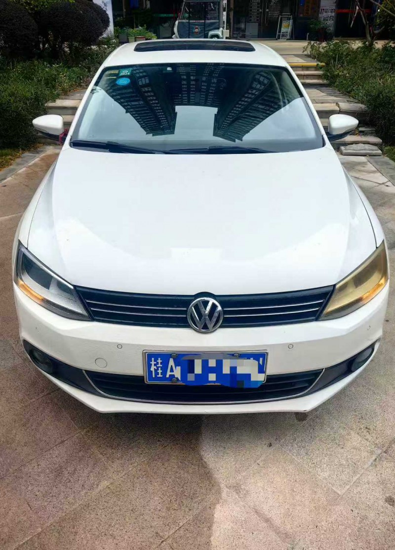 百色14年大众速腾1