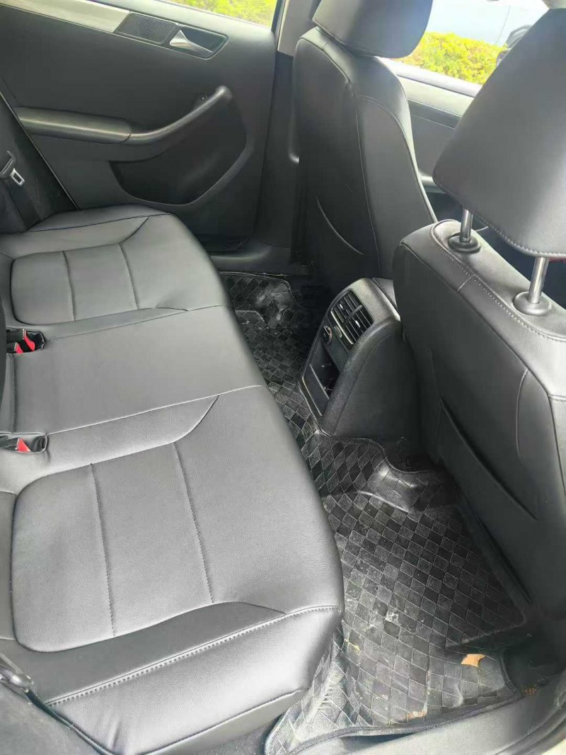 百色14年大众速腾5