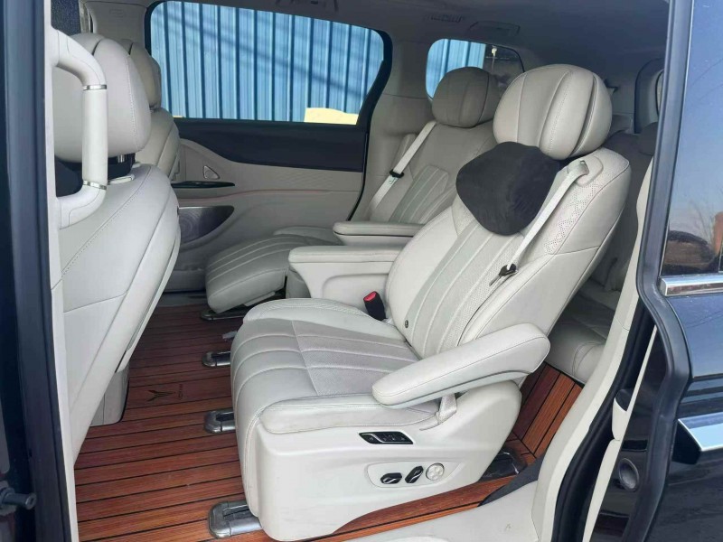 烟台24年岚图汽车梦想家5