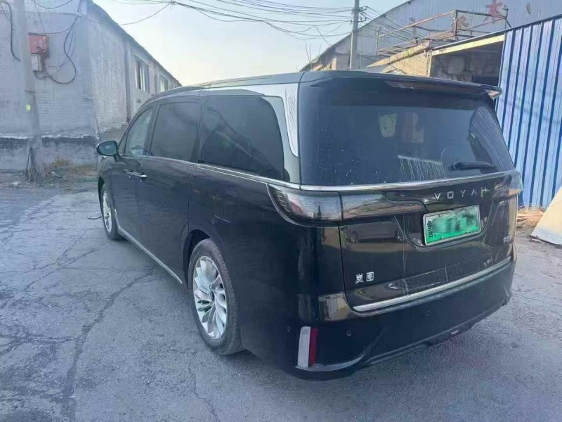 烟台24年岚图汽车梦想家7