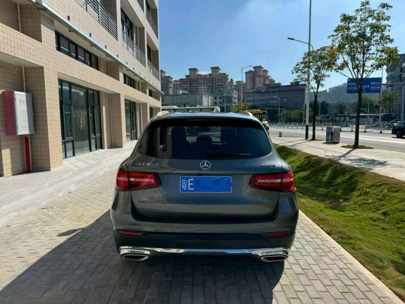 广州17年奔驰GLC4