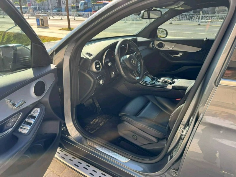 广州17年奔驰GLC7