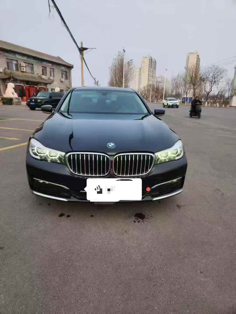 保定19年宝马7系1
