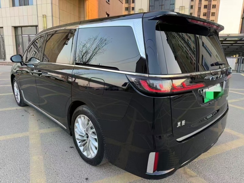 廊坊25年岚图汽车梦想家7