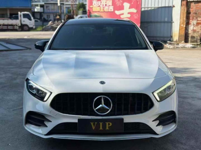 广州19年奔驰A1