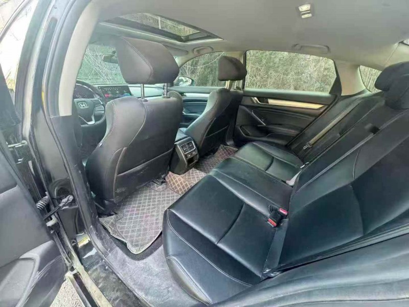 潍坊21年本田雅阁4