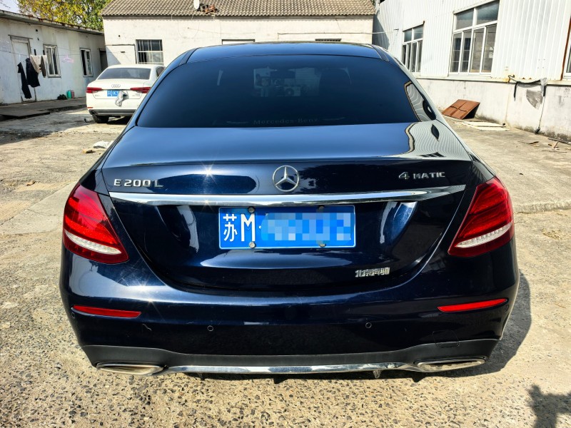 苏州18年奔驰E9