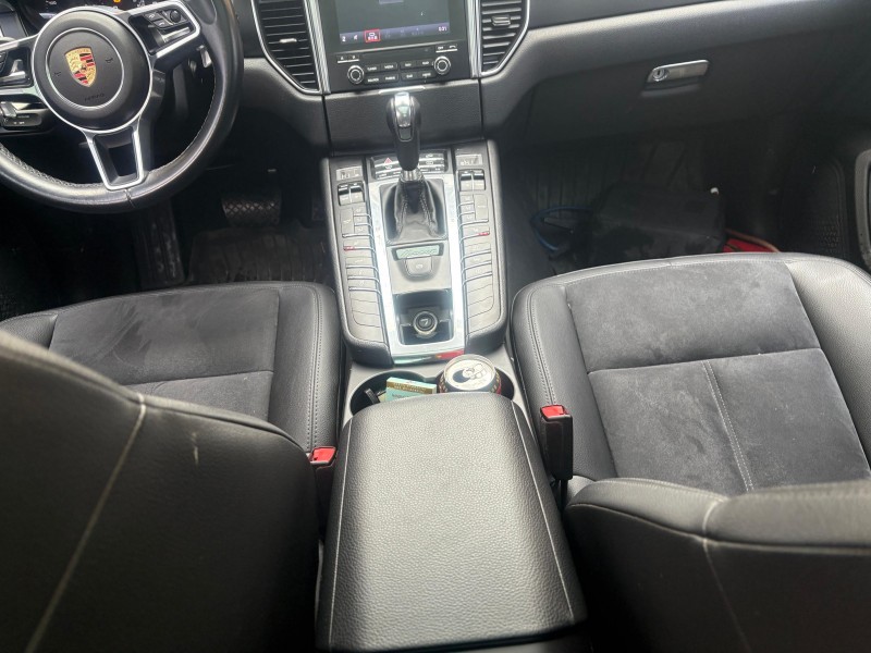 苏州17年保时捷Macan5