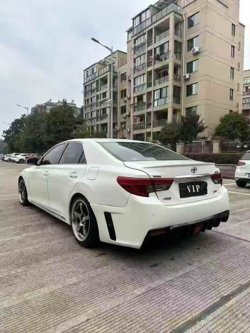 宁波16年丰田锐志2